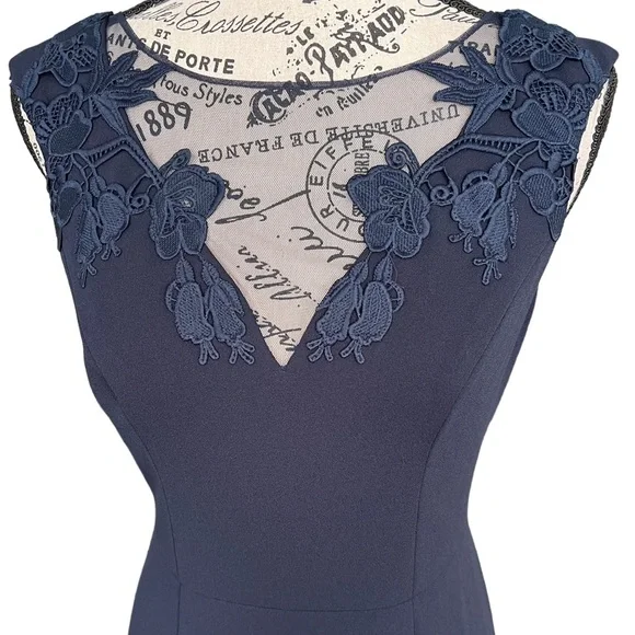 Aidan Mattox Gown - Picture 6 of 12